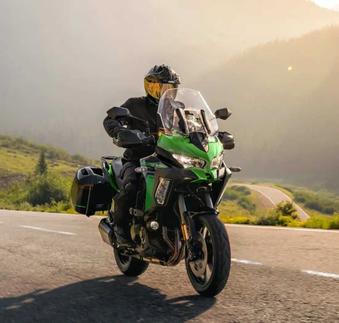 2027 Kawasaki Versys 1100 S & SE