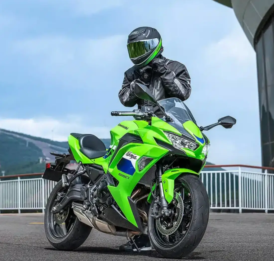 2027 Kawasaki Ninja 650