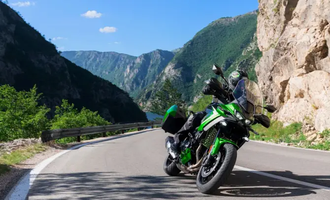 Versys 900 SE