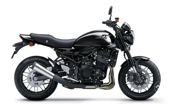 Kawasaki Z900 RS Black Ball Edition 2026