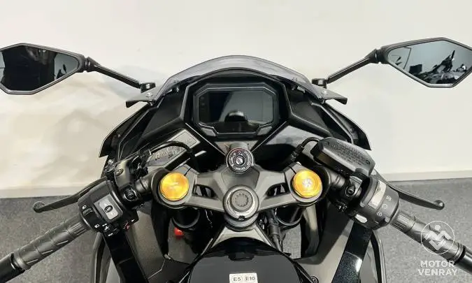 Kawasaki ZX-4RR 2026