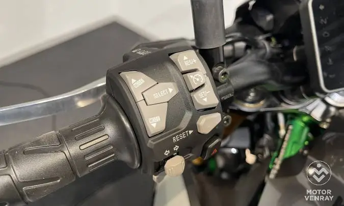 Kawasaki Z900 SE 2026