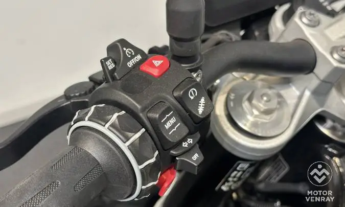 BMW F 900 R 2026