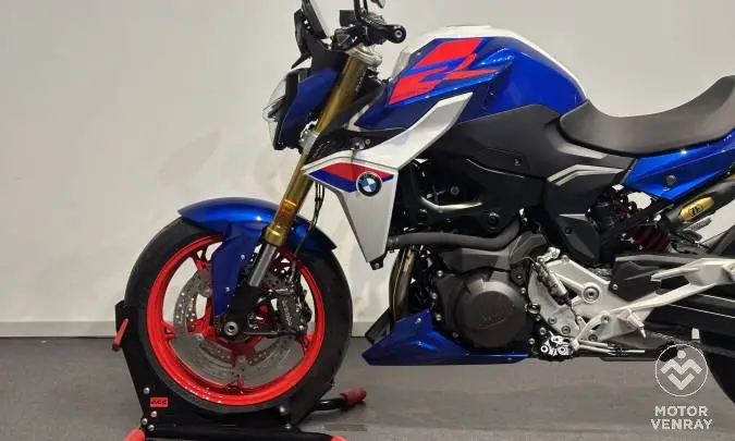 BMW F 900 R 2026