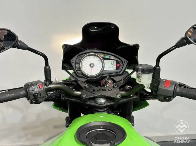 Kawasaki Z750 2011