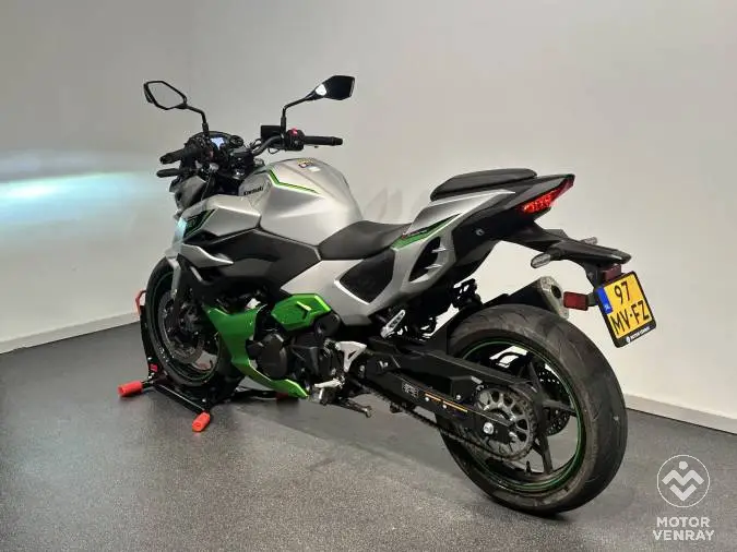 Kawasaki Z7 Hybrid 2024