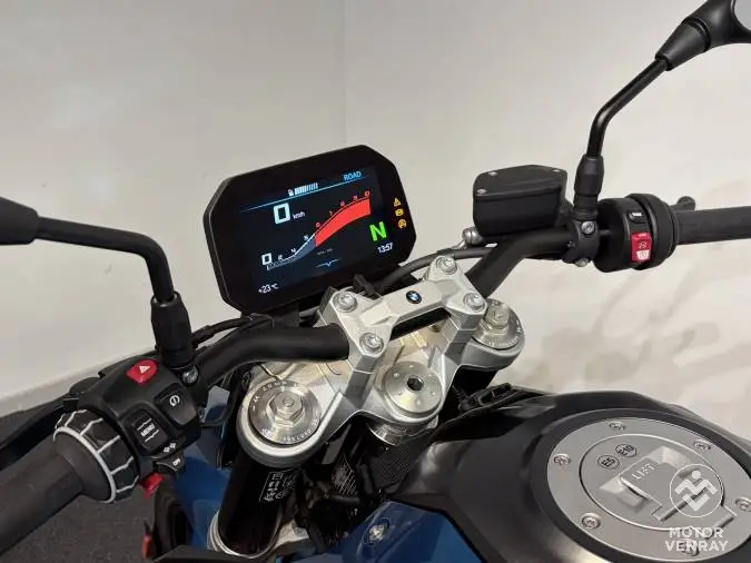 BMW F 900 R 2025