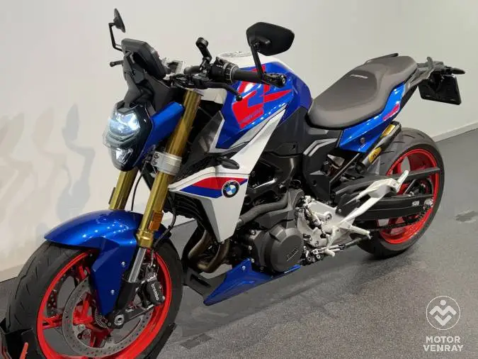 BMW F 900 R 2026