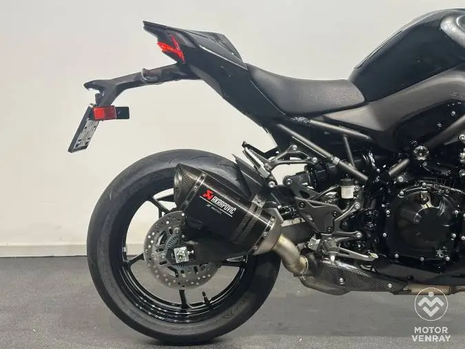 Kawasaki Z900 Performance 2026