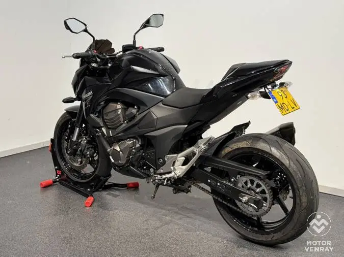 Kawasaki Z800 2013