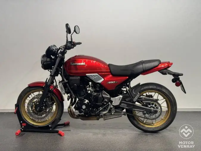 Kawasaki Z650 RS 2025