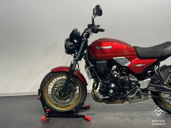 Kawasaki Z650 RS 2025