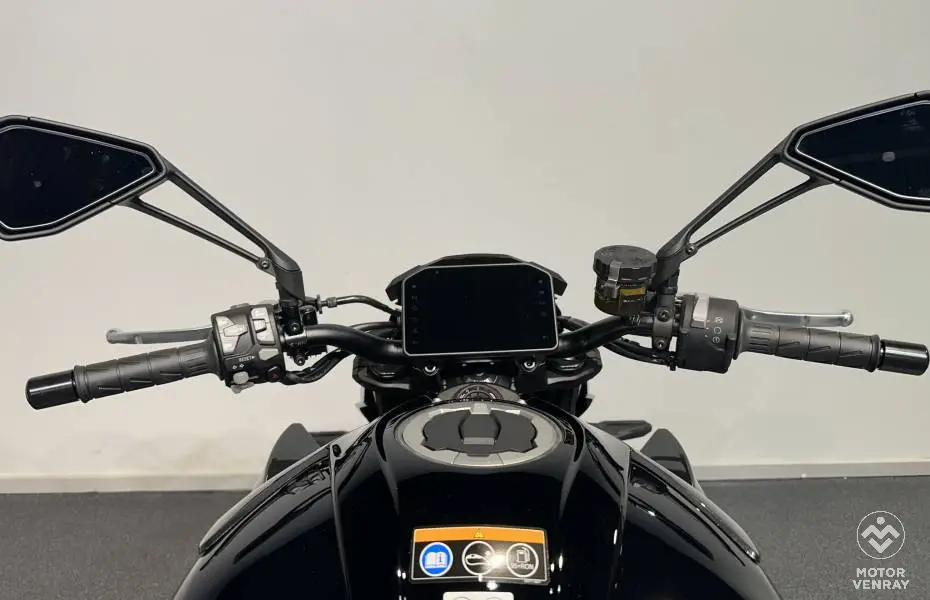 Kawasaki Z1100 2026