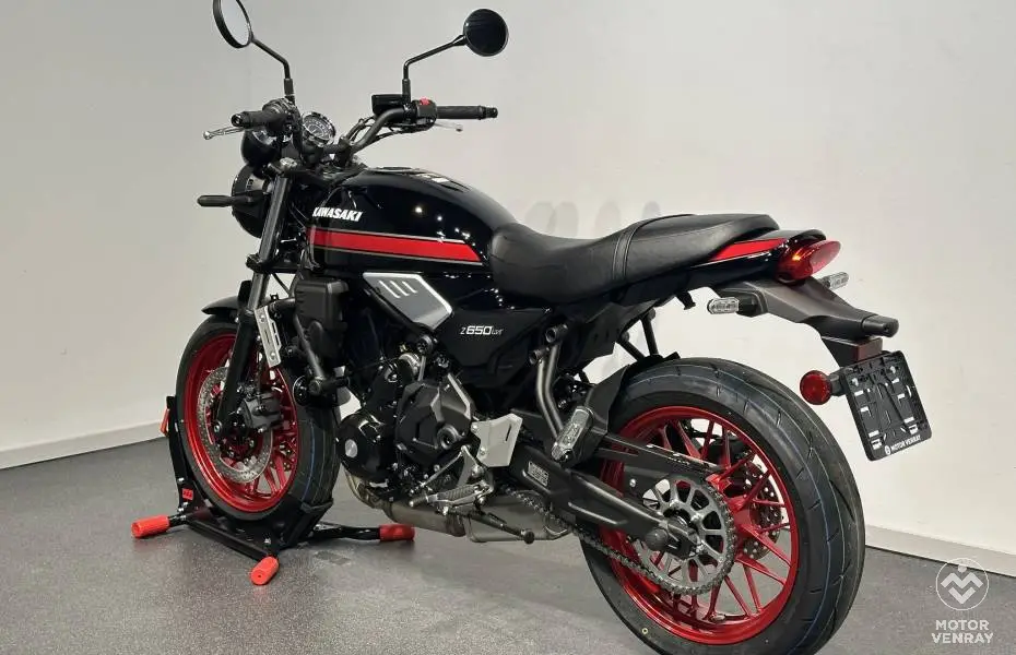 Kawasaki Z650 RS 2026
