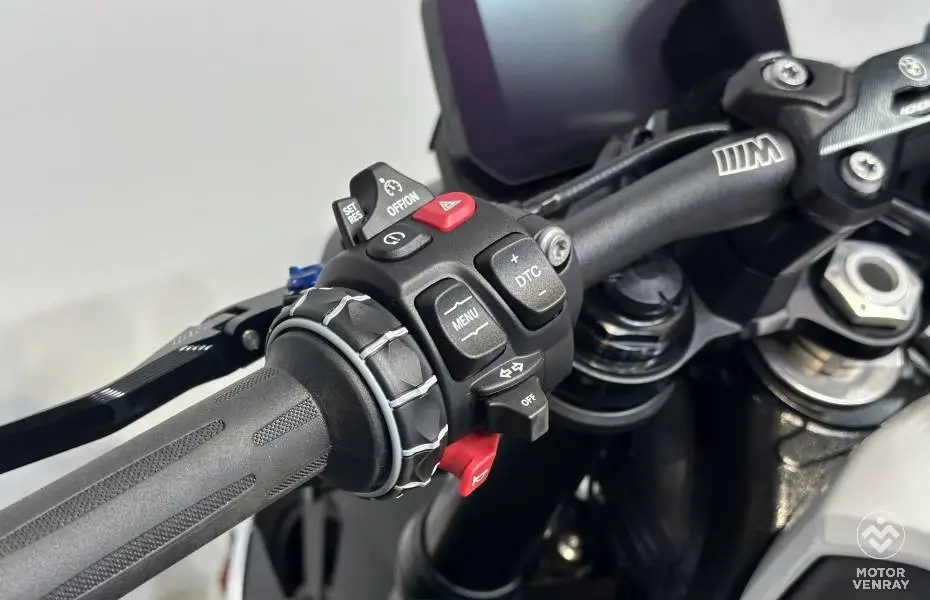 BMW M 1000 R 2026
