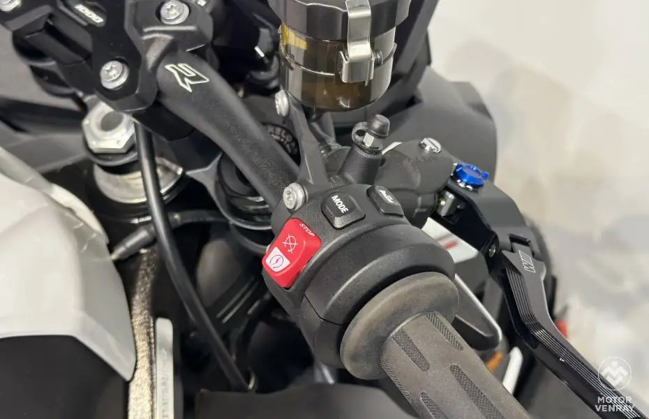 BMW M 1000 R 2026