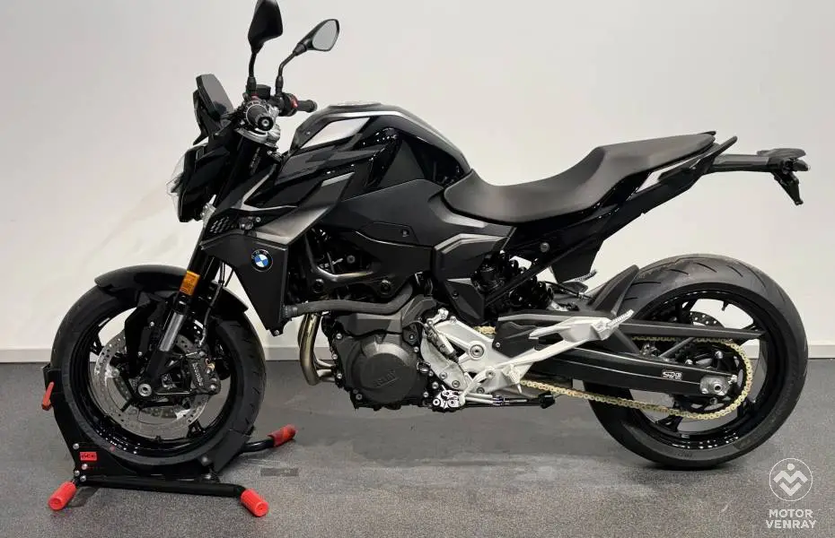 BMW F 900 R 2026