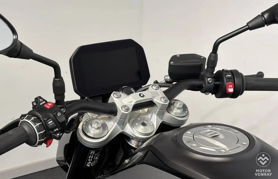 BMW F 900 R 2026