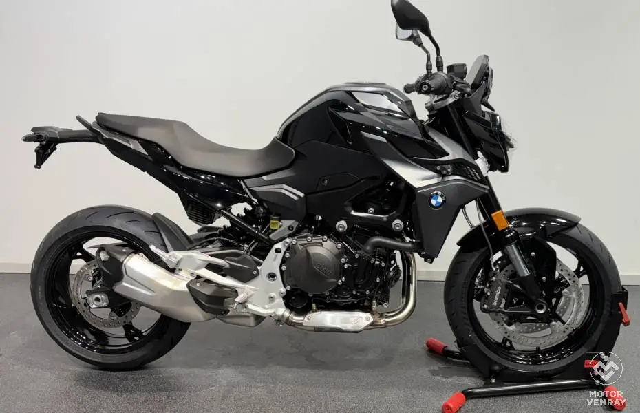 BMW F 900 R 2026