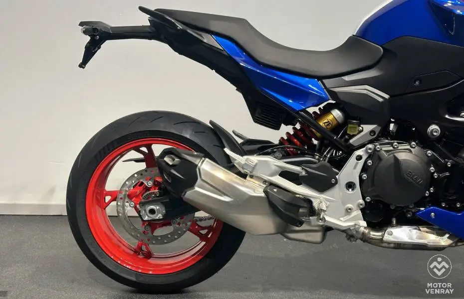 BMW F 900 R 2026