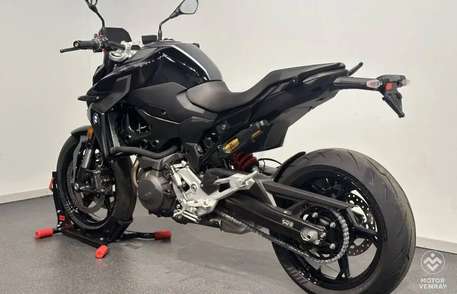BMW F 900 R 2026