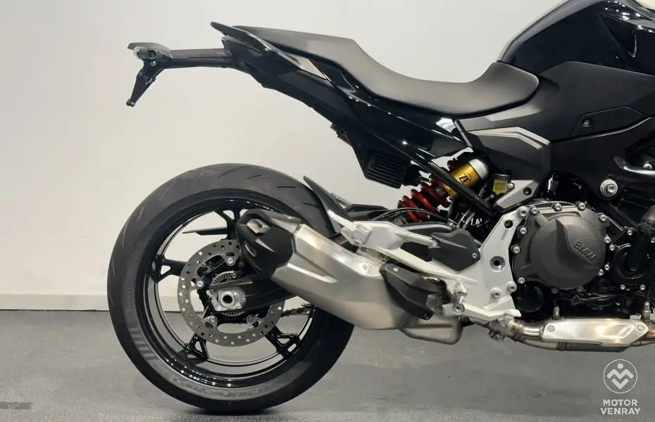 BMW F 900 R 2026