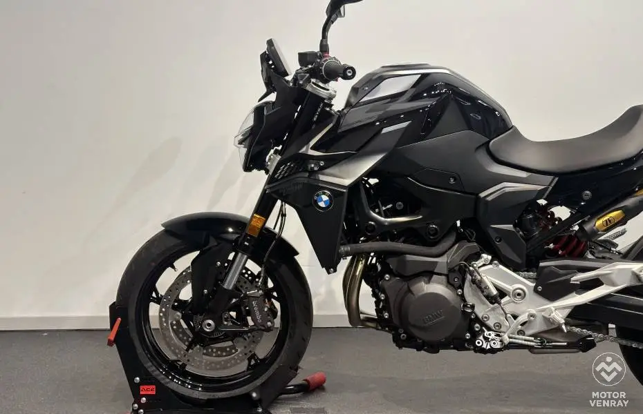 BMW F 900 R 2026