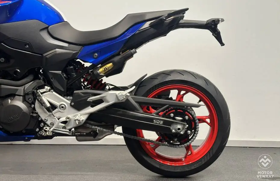 BMW F 900 R 2026