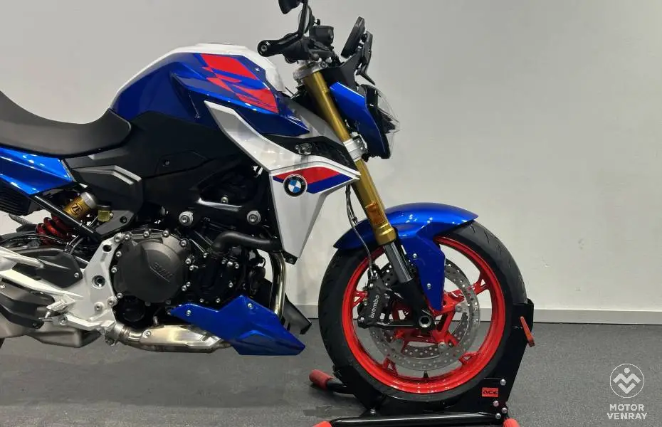 BMW F 900 R 2026
