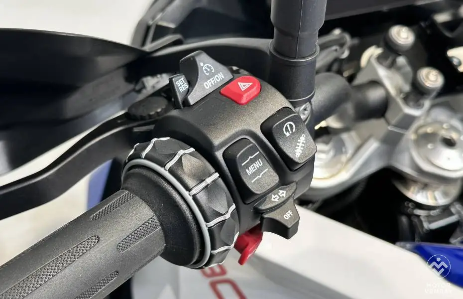 BMW F 900 XR 2026