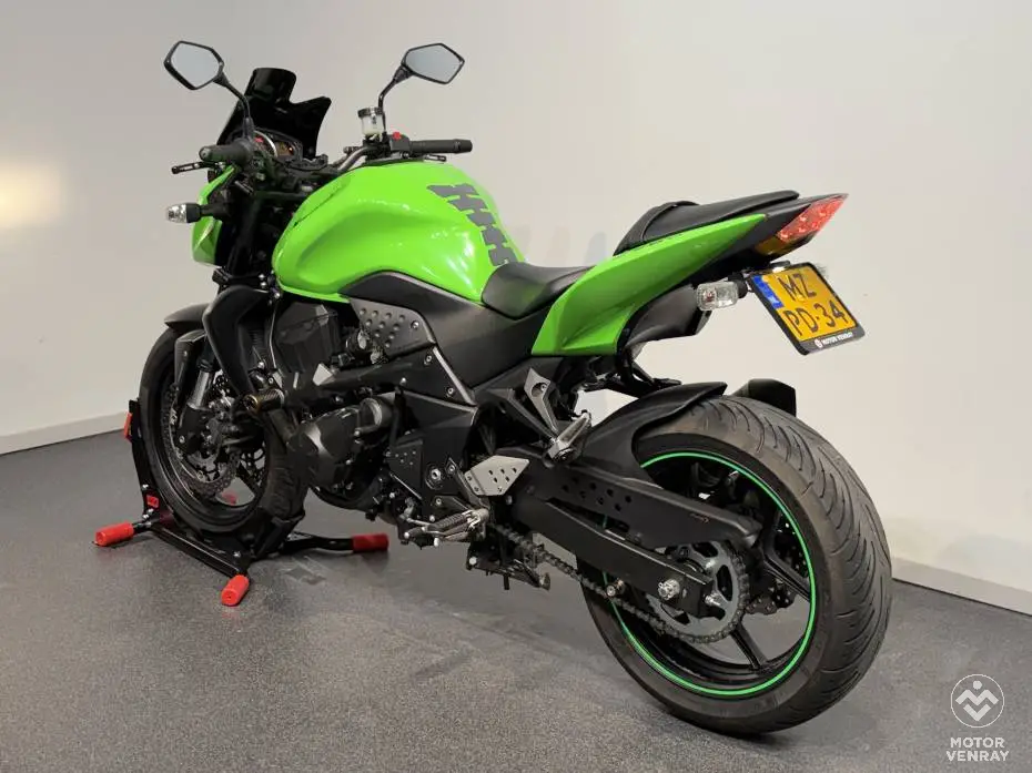 Kawasaki Z750 2011