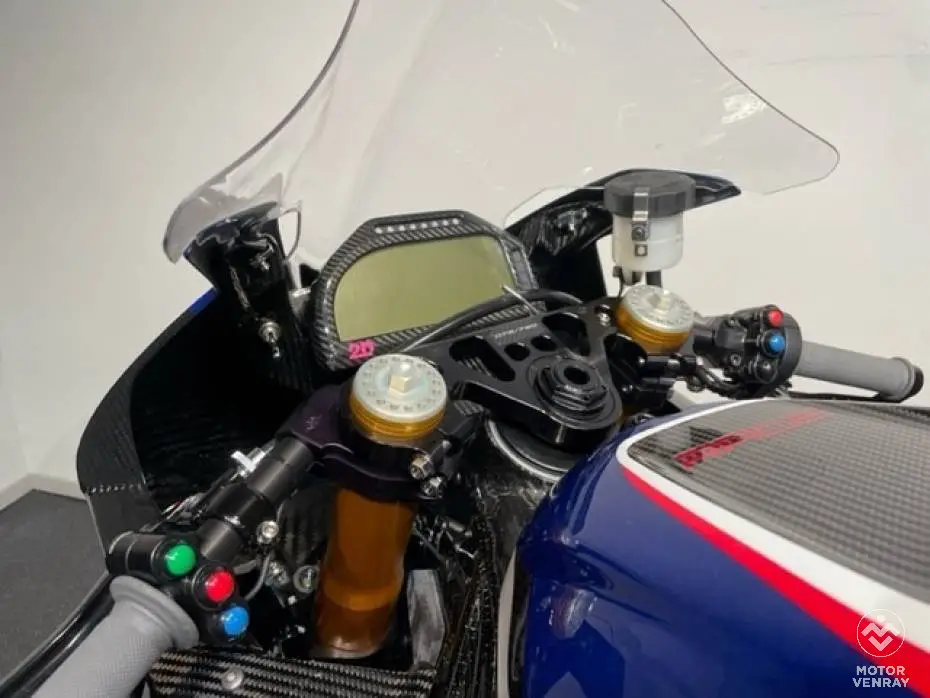 BMW HP4 Race 2017
