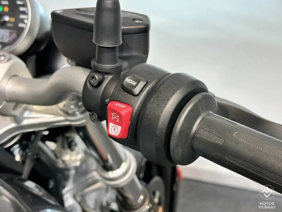 BMW R nine T Pure 2024
