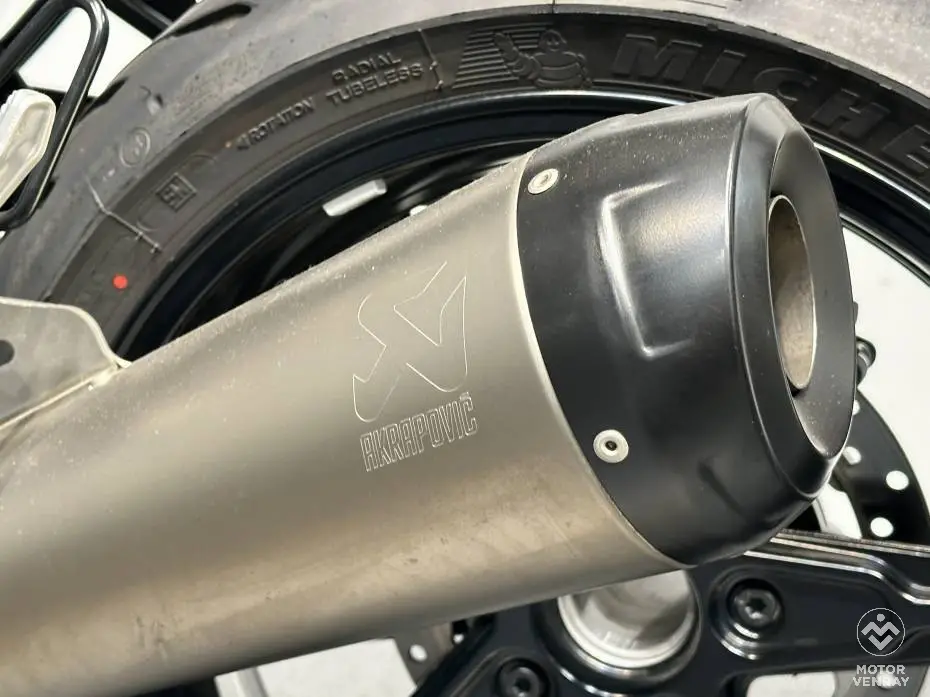 BMW R nine T Pure 2024