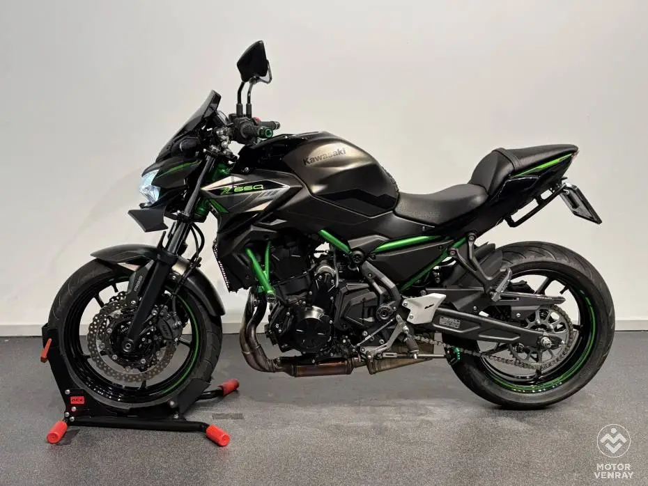 Kawasaki Z650 2023
