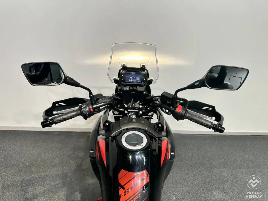 Suzuki DL250A 2021