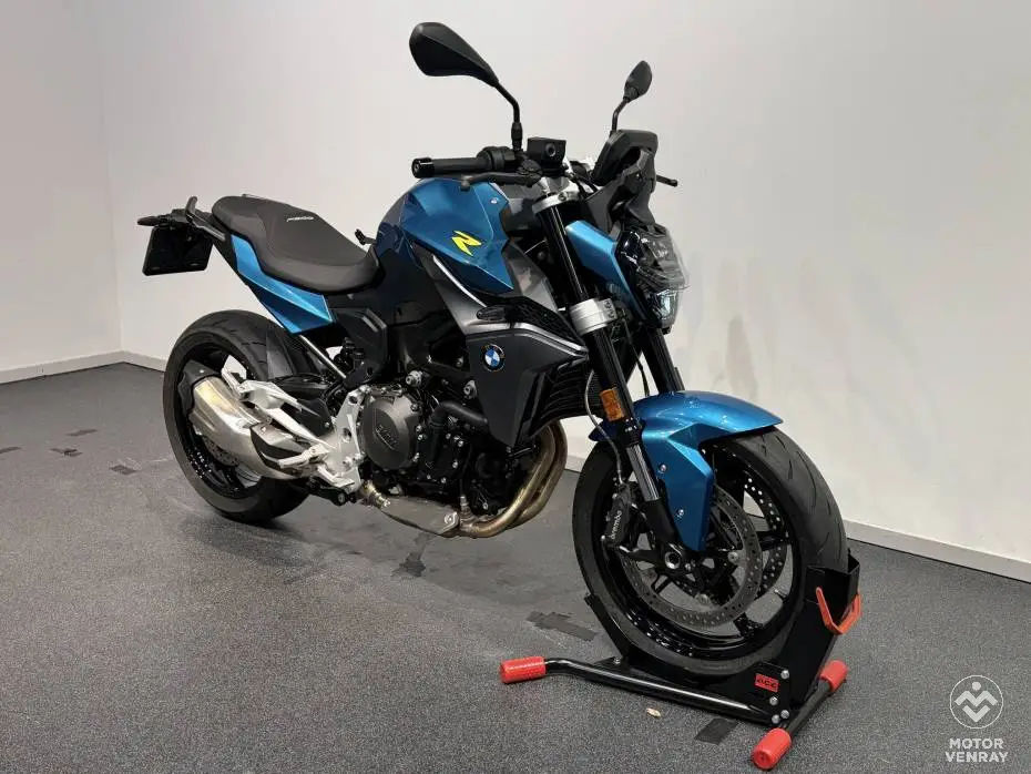 BMW F 900 R 2025