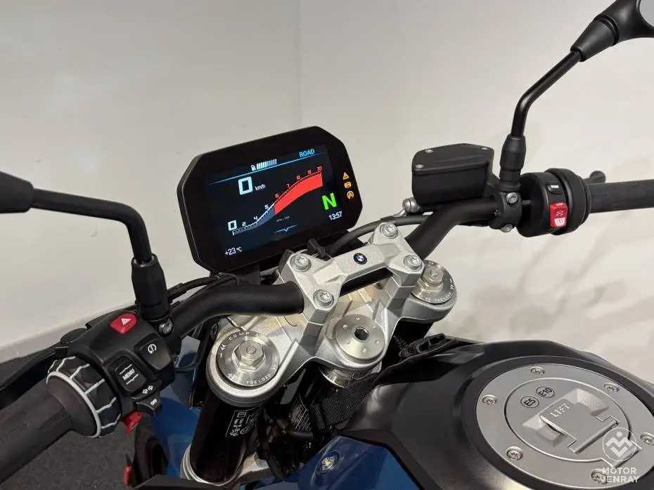 BMW F 900 R 2025