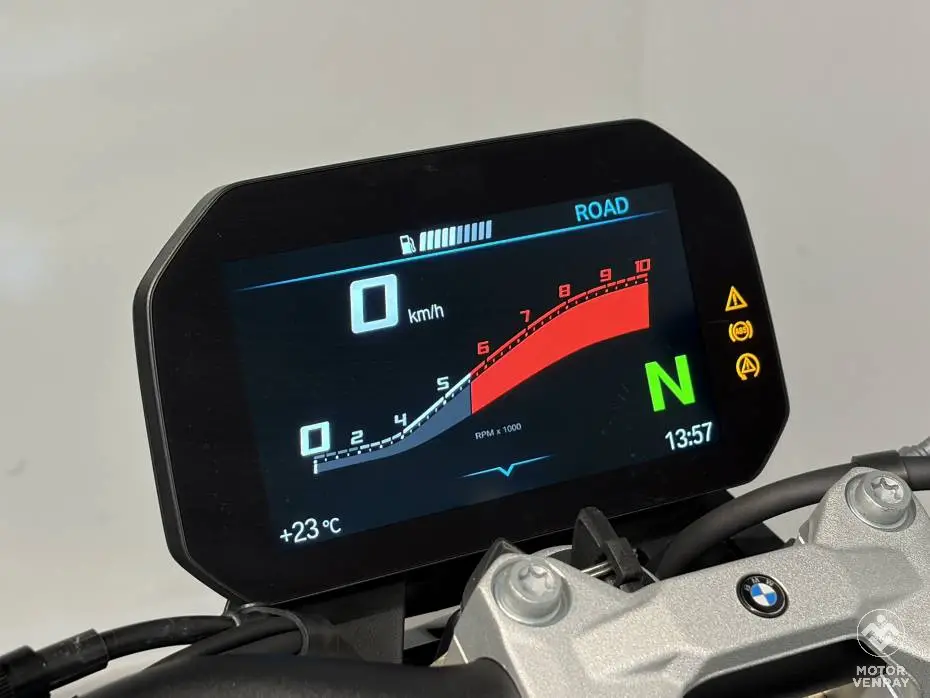 BMW F 900 R 2025