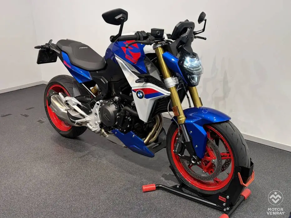 BMW F 900 R 2026
