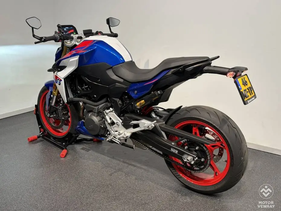 BMW F 900 R 2026