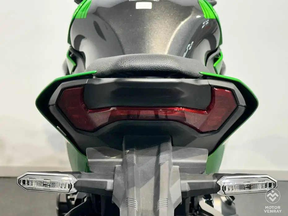Kawasaki Z900 2026