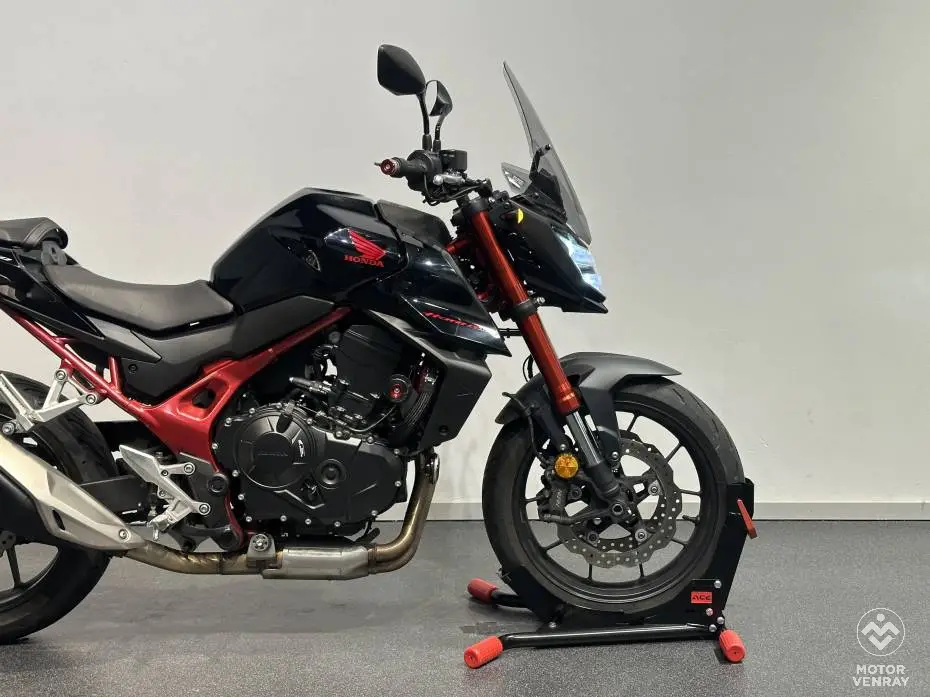 Honda CB750 Hornet 2023