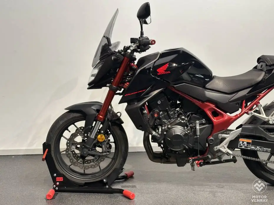 Honda CB750 Hornet 2023
