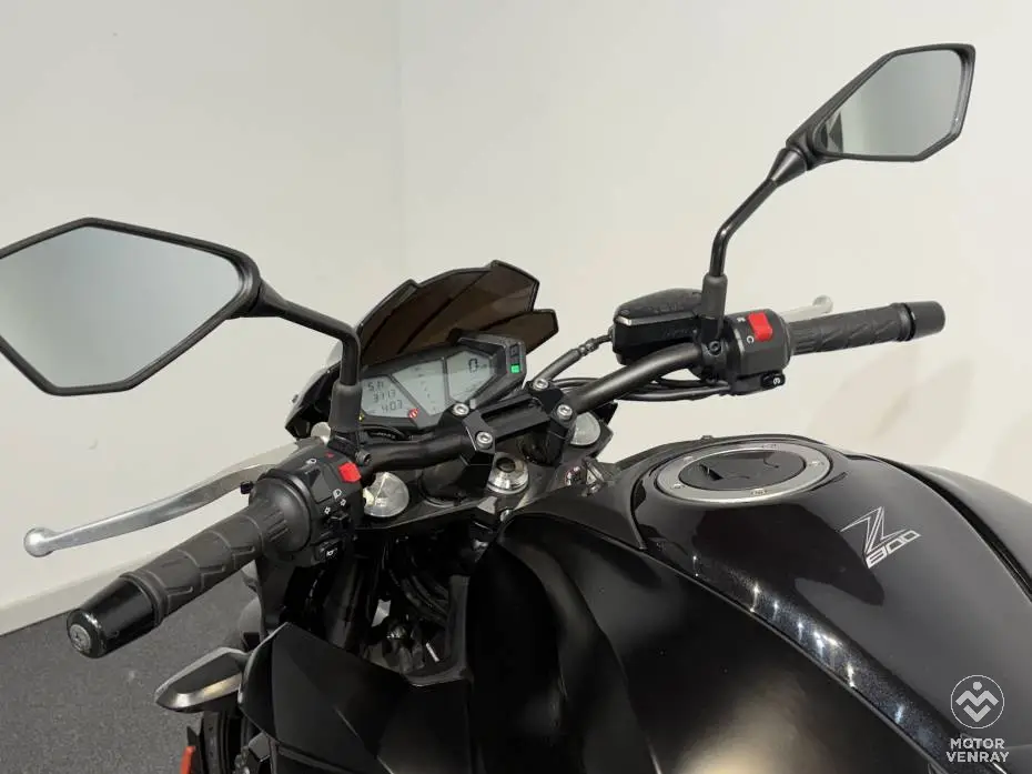 Kawasaki Z800 2013