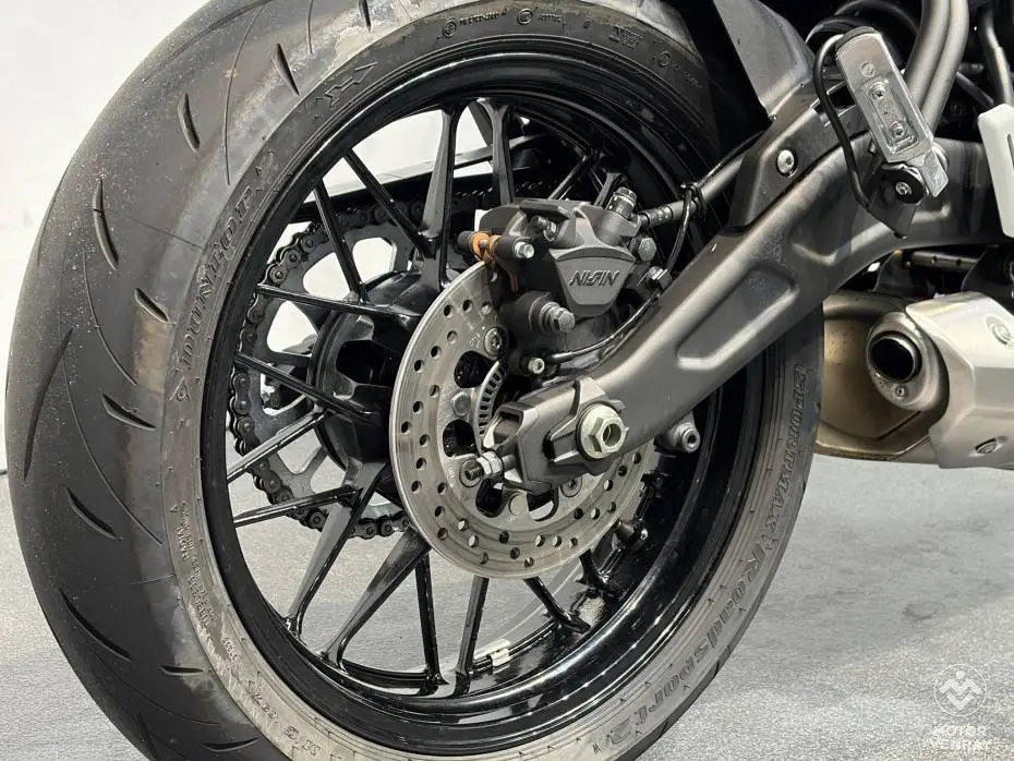 Kawasaki Z650 RS 2023