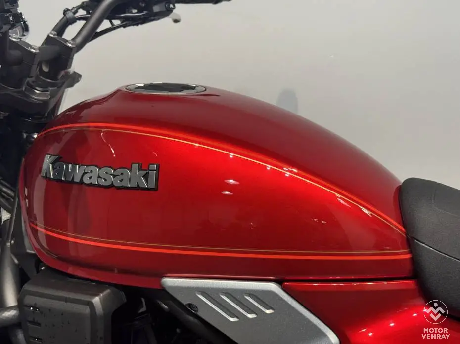 Kawasaki Z650 RS 2025