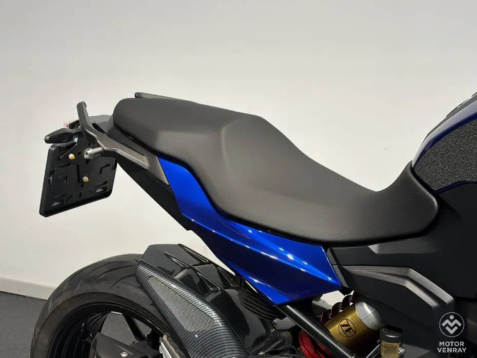 BMW F 900 R 2021